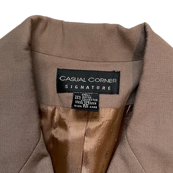 Vintage | Brown and Gold Double Oversized Breasted Blazer - Picture 4 of 11